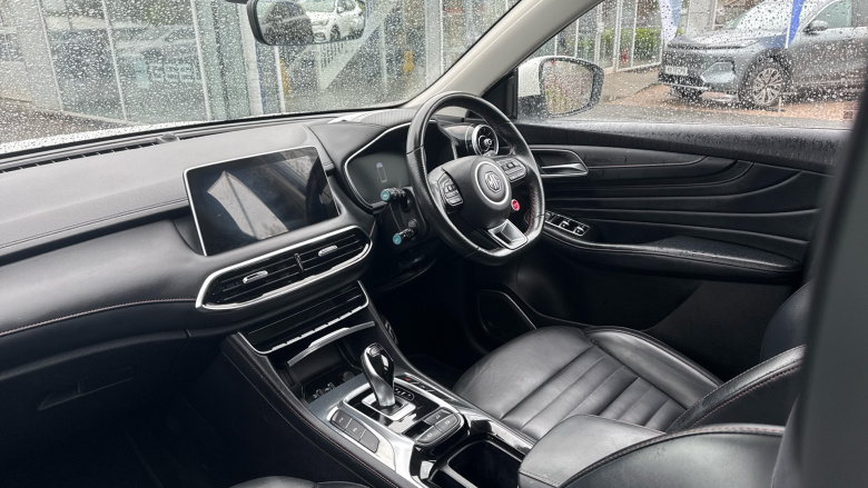 MG Hs 1.5 T-GDI Exclusive 5dr DCT Petrol Hatchback